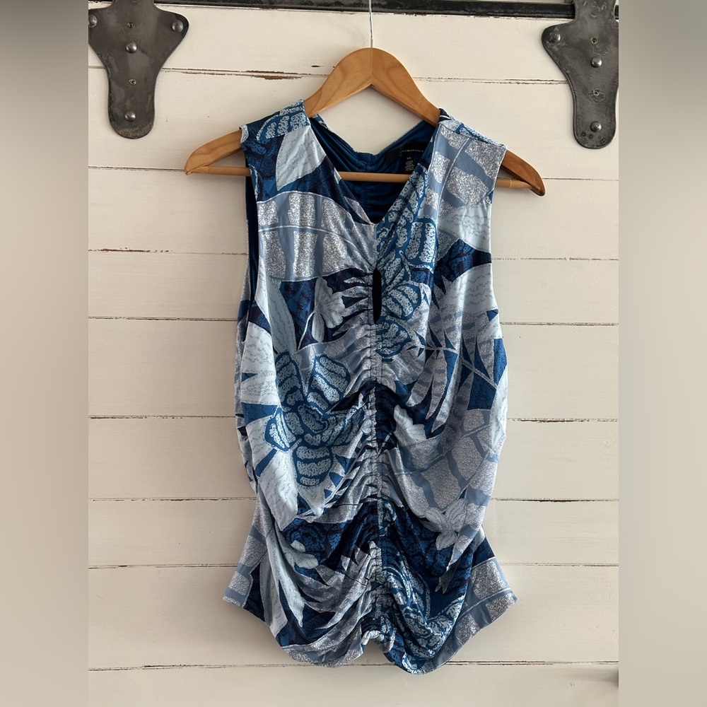 White House Black Market Beautiful Blues Ruched Top